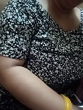 Simran 008 online show from July 8, 3:05 pm