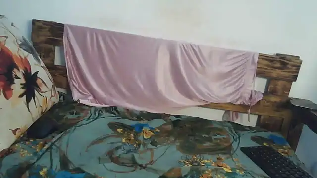 elfaty online show from March 31, 5:30 am