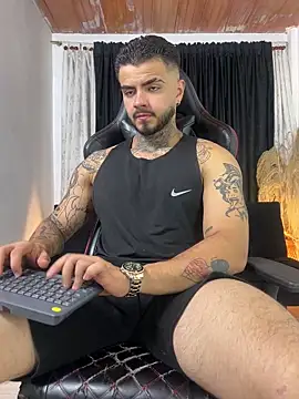 Benjii Carter1 online show from April 23, 2:13 am