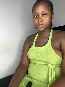 shyNia online show from February 18, 3:52 pm