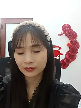 -Dumi- online show from February 12, 1:50 pm