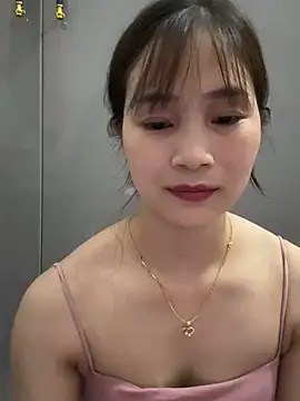 -Dumi- online show from March 31, 12:49 pm