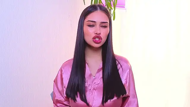 Sofia Plump online show from March 2, 9:38 am