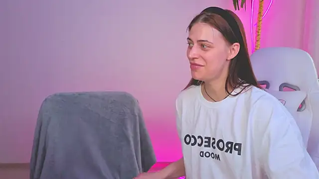 Sofia Plump online show from April 21, 9:59 am