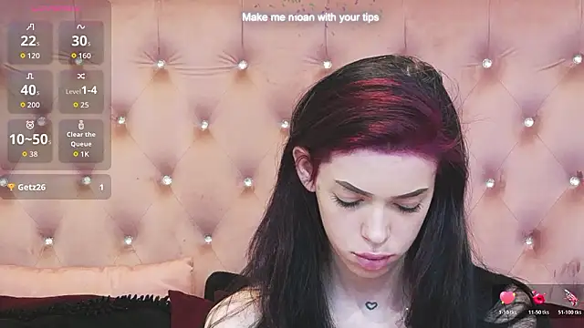 PeachyElla26 online show from March 7, 1:30 pm