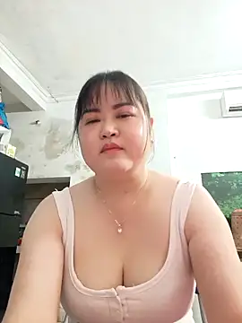 Kee-kimlee online show from April 18, 9:26 pm