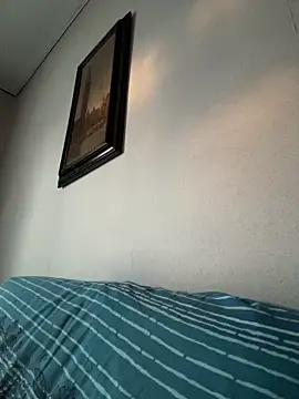 Sony28v online show from April 2, 5:27 am