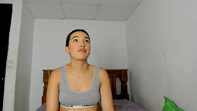 Scarlett rossii online show from March 4, 1:33 am