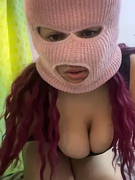 Snapshot of faettaa chatting on March 3, 12:11 pm faettaa online show from March 3, 12:11 pm