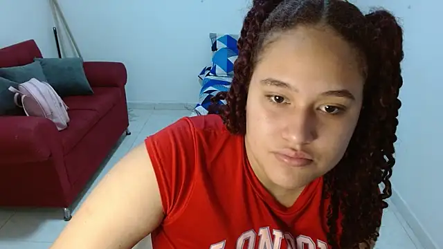 leilanewgirl online show from April 21, 12:33 pm