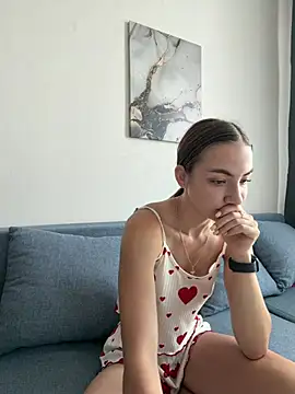  Patricia P online show from August 4, 4:48 am