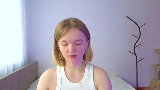 StellaBunny online show from June 10, 4:23 am