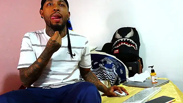 Bdarenth007 online show from February 23, 8:39 pm