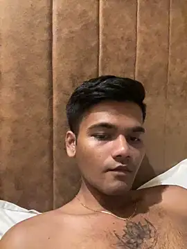 Dazzling dude online show from April 3, 8:29 pm