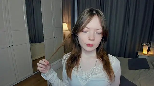 LavenderMitten online show from February 21, 5:19 am