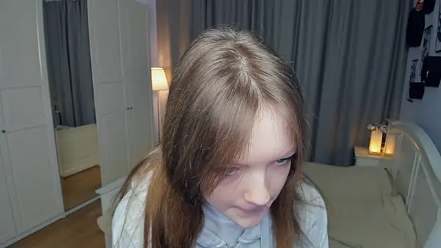 LavenderMitten online show from March 12, 5:35 am