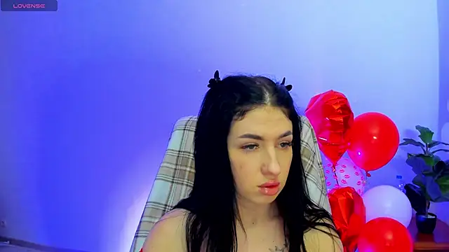 milanasky5 online show from February 21, 1:23 pm