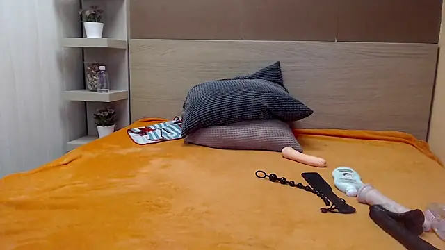 PinkyTwerkyX online show from February 1, 6:54 am