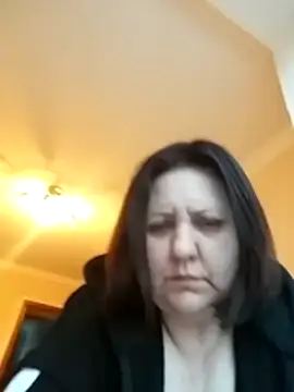 LockyCharm111 online show from February 26, 3:44 pm