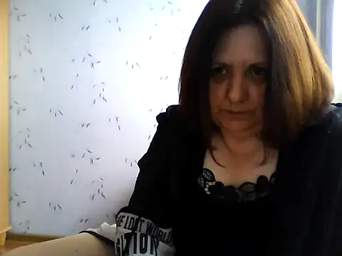 LockyCharm111 online show from March 18, 2:53 pm