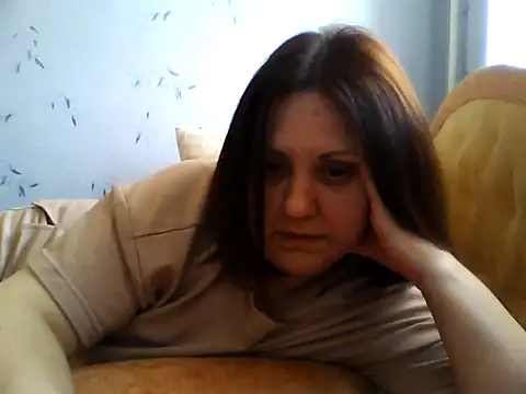 Snapshot of LockyCharm111 chatting on April 28, 4:12 pm LockyCharm111 online show from April 28, 4:12 pm