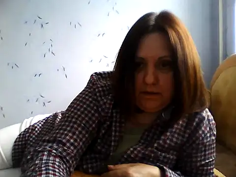 Snapshot of LockyCharm111 chatting on April 30, 11:27 am LockyCharm111 online show from April 30, 11:27 am