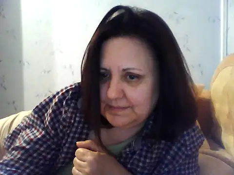 Snapshot of LockyCharm111 chatting on May 3, 9:10 pm LockyCharm111 online show from May 3, 9:10 pm