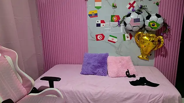 Sophie19   online show from July 6, 12:24 pm