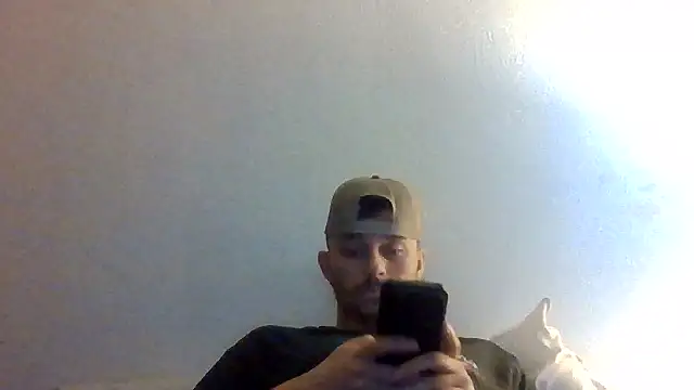 Tallhungandcloudy online show from March 3, 11:43 pm