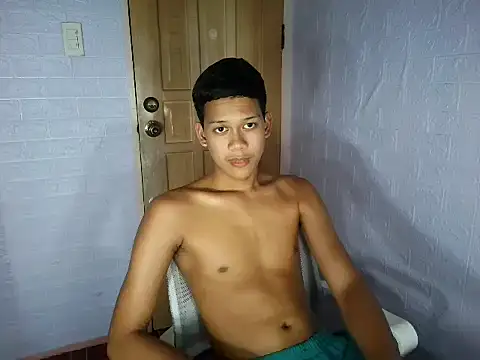 UrAsian Turjak online show from February 28, 7:09 am