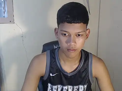 UrAsian Turjak online show from April 29, 7:01 am