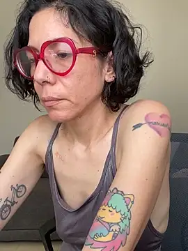 Snapshot of JeanneDuval8888 chatting on May 14, 9:54 pm JeanneDuval8888 online show from May 14, 9:54 pm
