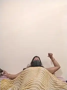 ankita077 online show from April 20, 6:27 am