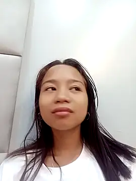 Asianpinay Skinny1818 online show from April 20, 12:02 am