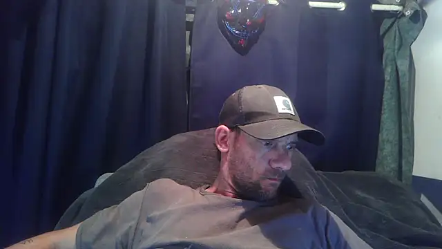 Snapshot of CharmedMoment62 chatting on March 1, 4:36 am CharmedMoment62 online show from March 1, 4:36 am