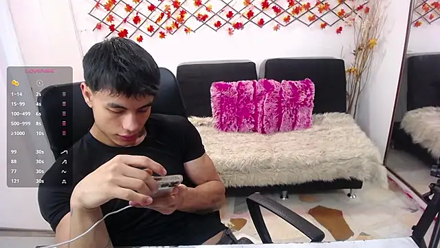 IanWest  online show from March 19, 11:58 am