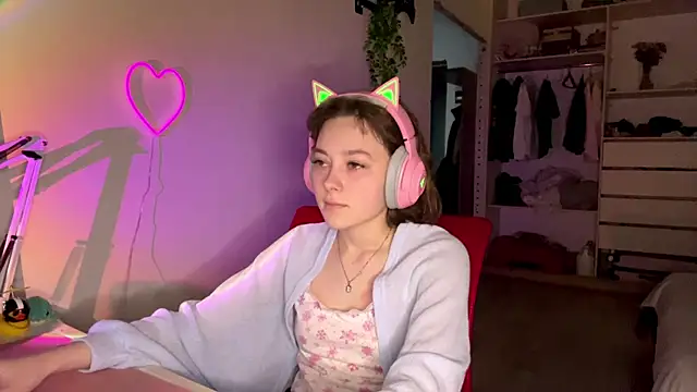 SlunkRear online show from February 18, 10:17 pm