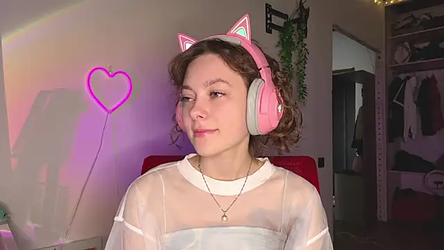 SlunkRear online show from April 18, 9:59 pm