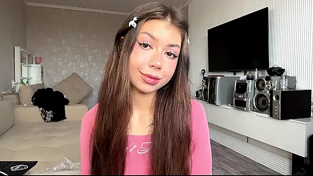 You Club Winx online show from April 4, 7:06 am