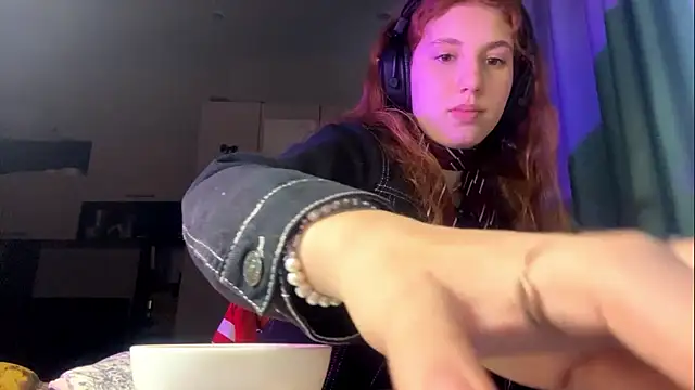 AliceCarrol online show from February 26, 2:27 pm