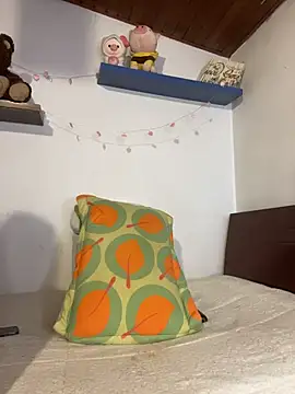 Cami Blossom online show from March 5, 12:01 pm