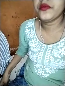 Snapshot of Nency_Love143 chatting on May 3, 5:19 pm Nency Love143 online show from May 3, 5:19 pm
