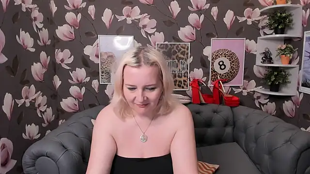 Victoria Notti online show from April 23, 11:09 am