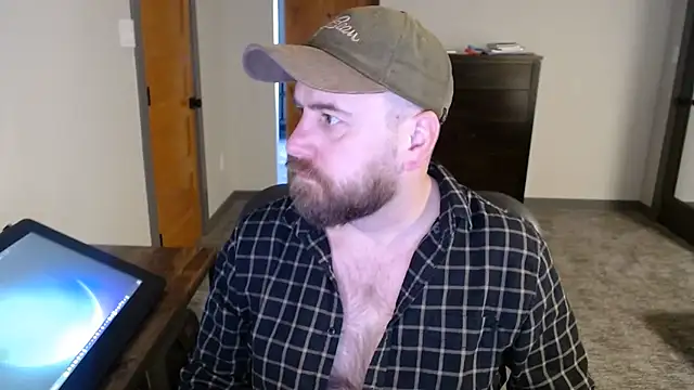 themountainbearmx online show from June 10, 12:22 am