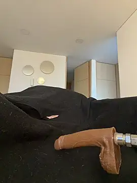 KAROL-VEGA online show from March 5, 3:30 pm