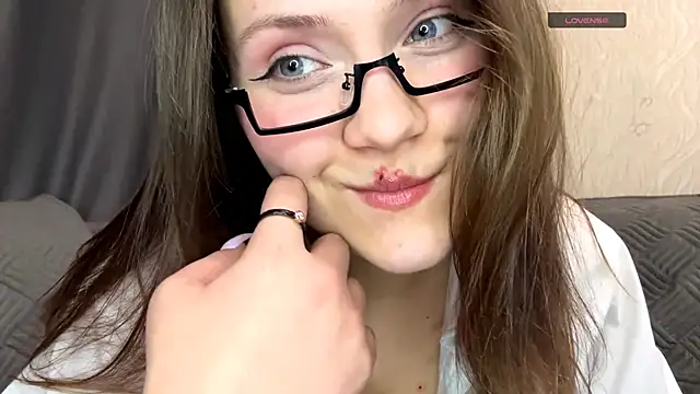 BunnyFleur online show from March 4, 5:08 pm