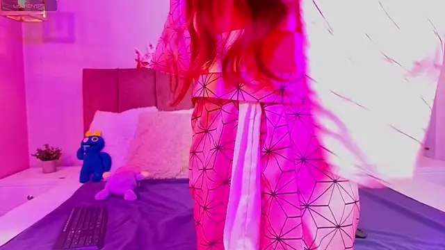 emma wilder  online show from April 16, 7:03 pm