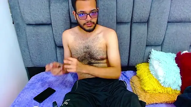 J black  online show from March 7, 8:39 pm