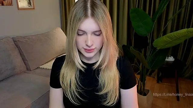 honey kors online show from April 20, 3:48 pm