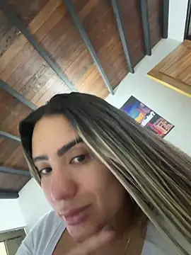 Snapshot of Miilana_ chatting on June 4, 1:28 pm Miilana online show from June 4, 1:28 pm